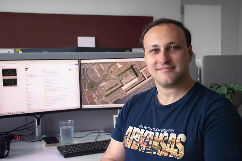 Meet the Eight-Person Team Behind the DLC: screenshot