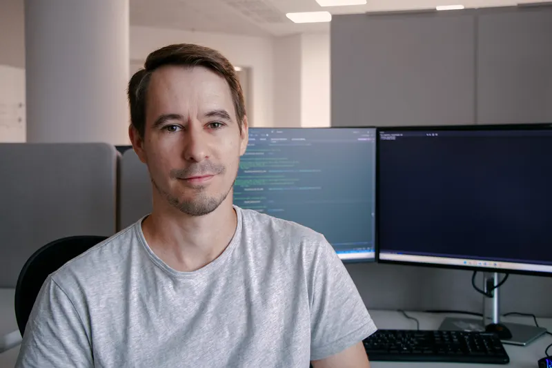 Meet the Eight-Person Team Behind the DLC: screenshot